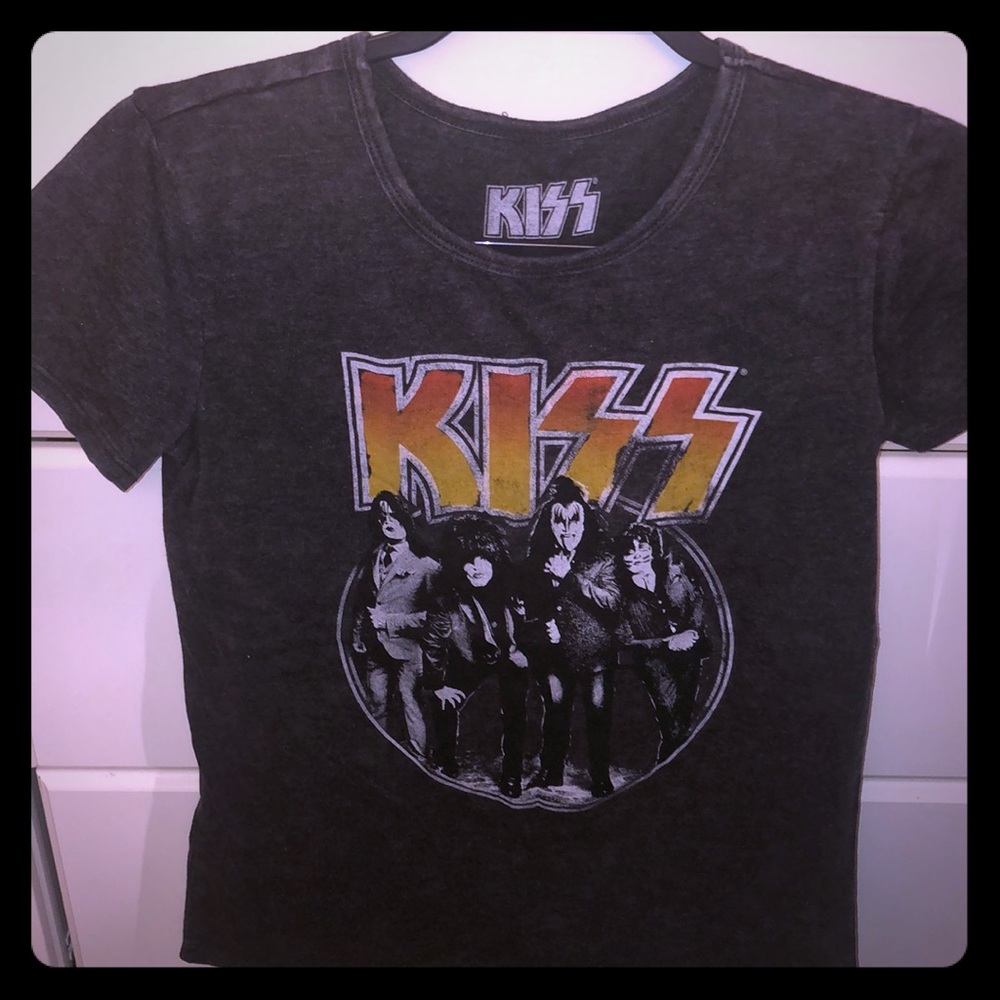KISS band tee